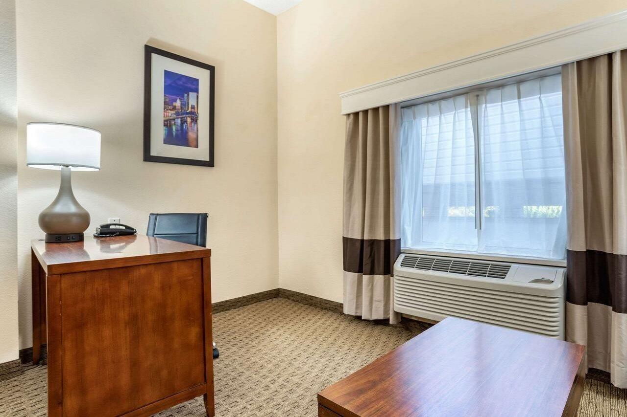 Comfort Suites Sawgrass Tamarac Exterior foto