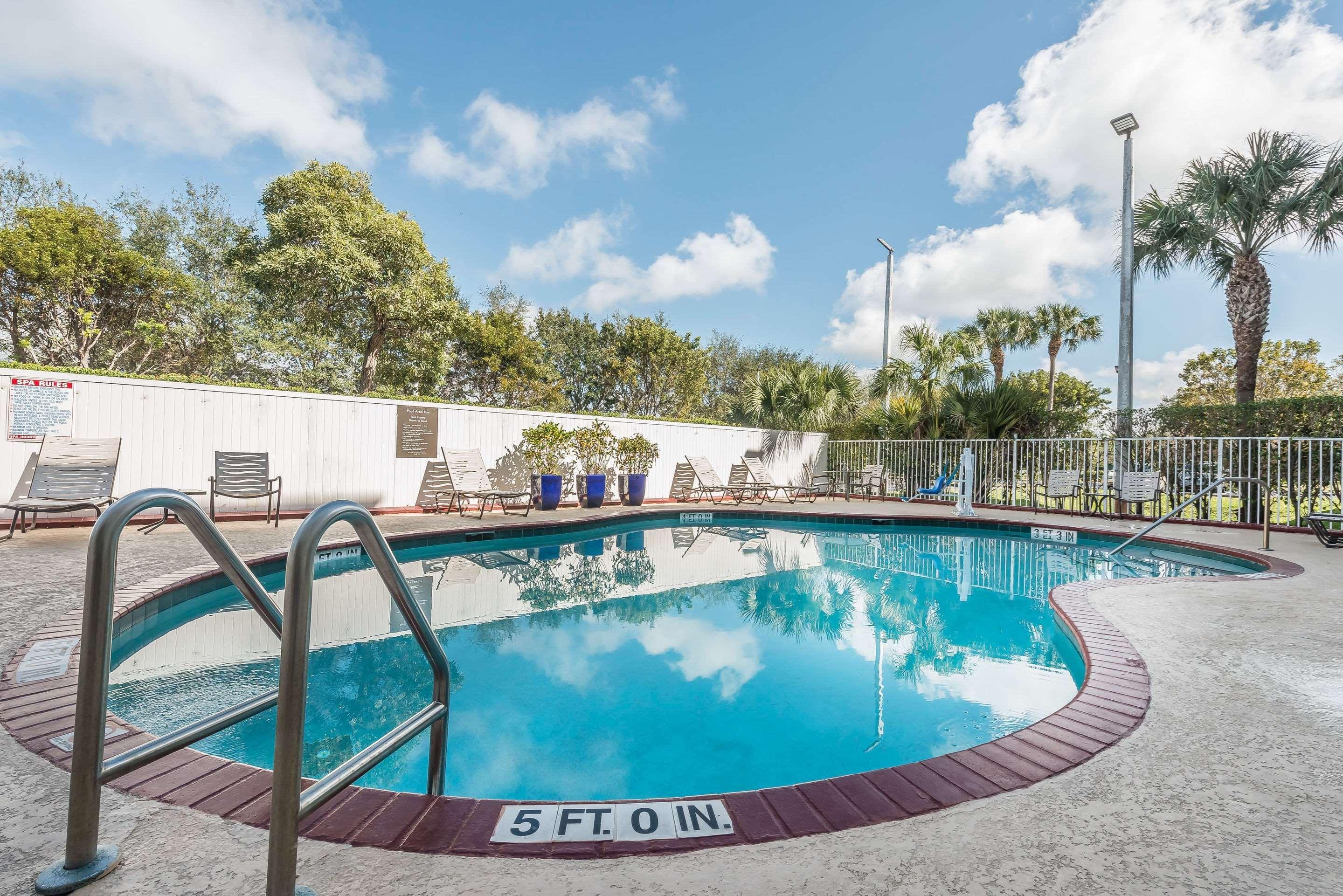 Comfort Suites Sawgrass Tamarac Exterior foto